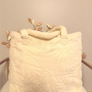 Shade & Shore • Creamy Coastal Dream 🥥🌴